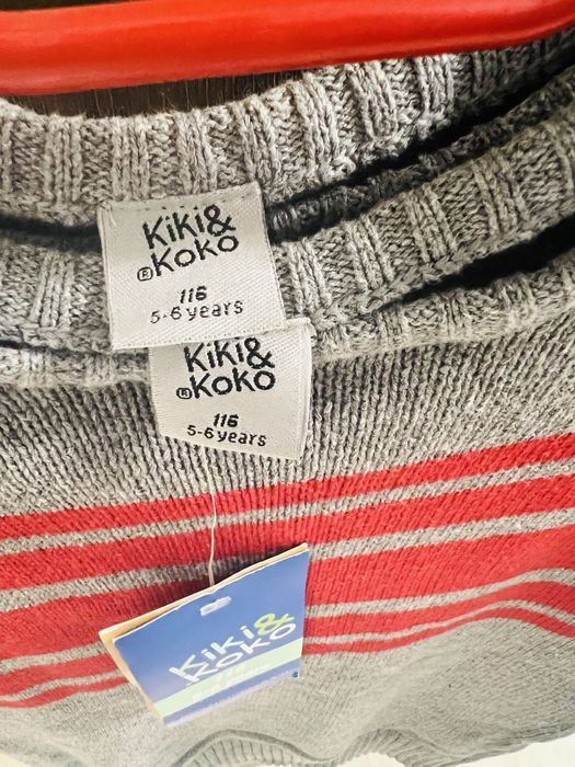 Vand bluze noi pentru gemeni. Marime 116-122 cm.