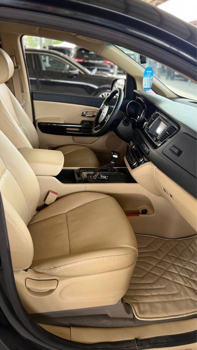 KIA carnival Full
