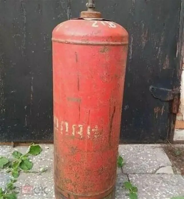 Газовый баллон под пропан.
