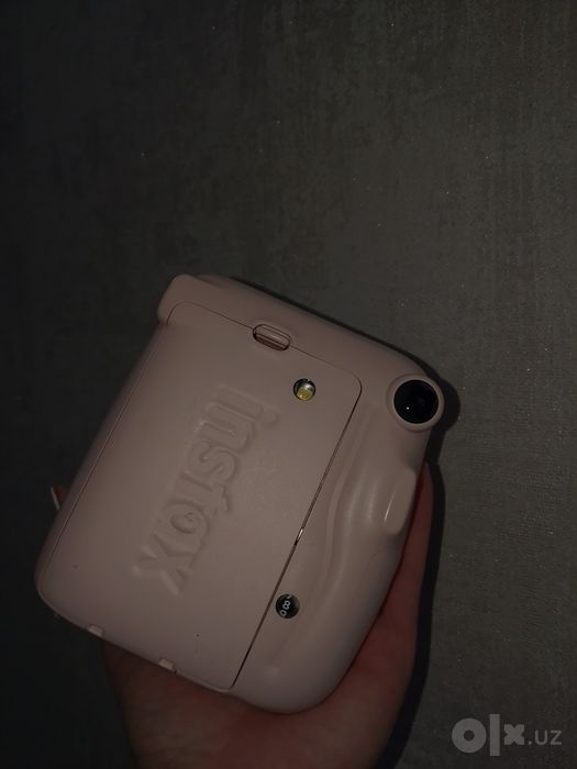 Instax фотоаппарат продается
