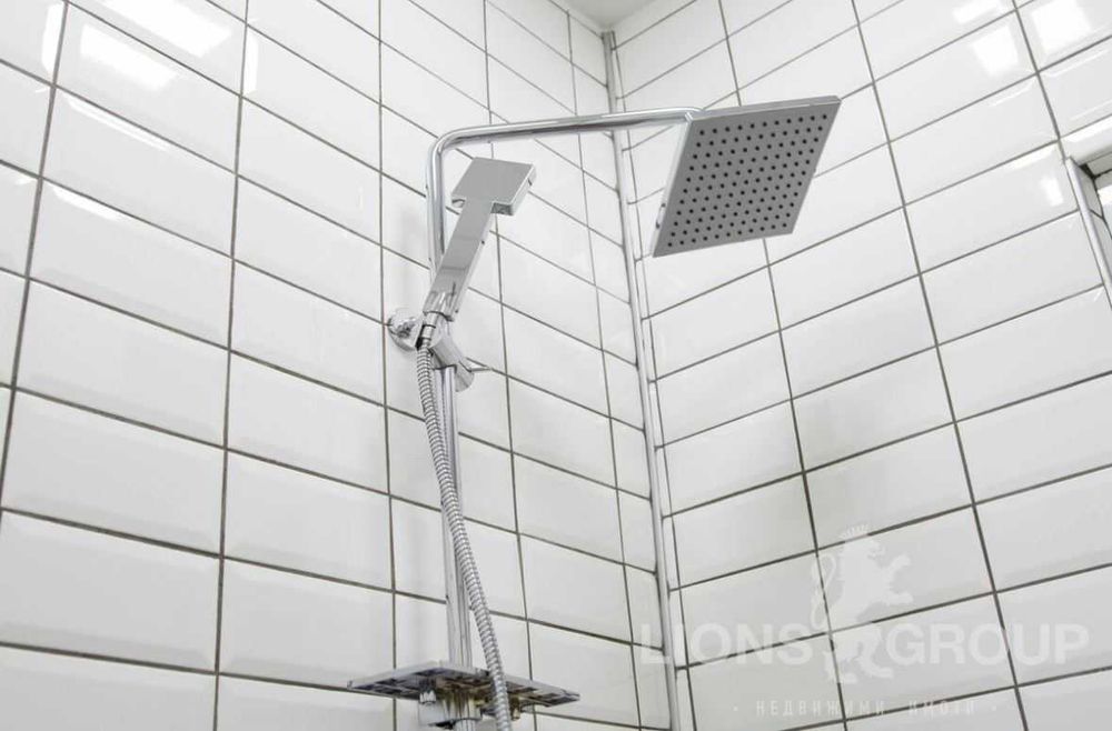 Дава се под наем Двустаен апартамент в Варна, Център - 55 кв.м за 550.8 € - Снимка #13