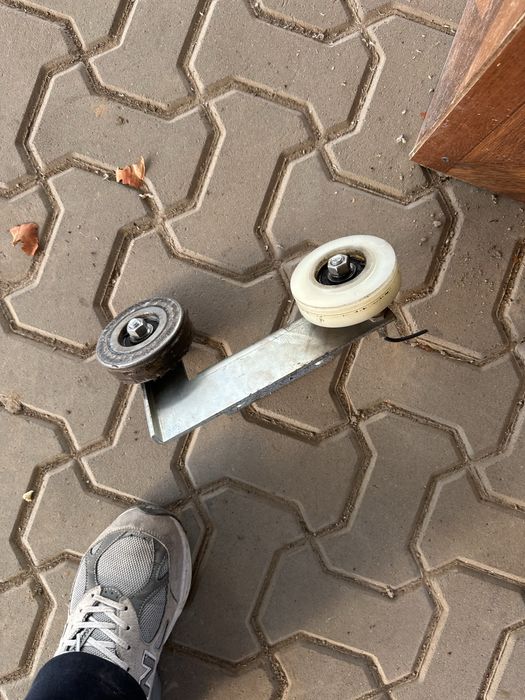 Ролики от эскалатора(mitsubishi)