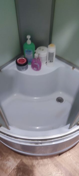 Продам душевую кабину