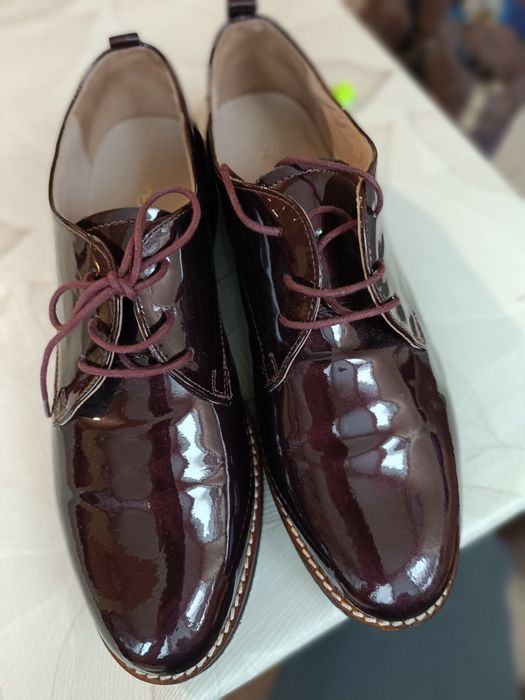 Спортно елегантни дамски обувки