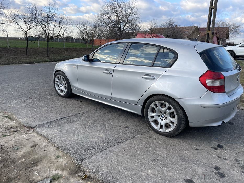 Vând schimb bmw seria 1