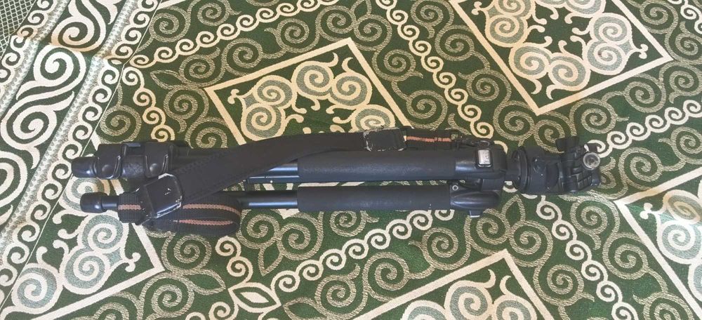 Продам Штатив профессиональный.