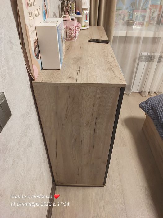 Кровать для спальни