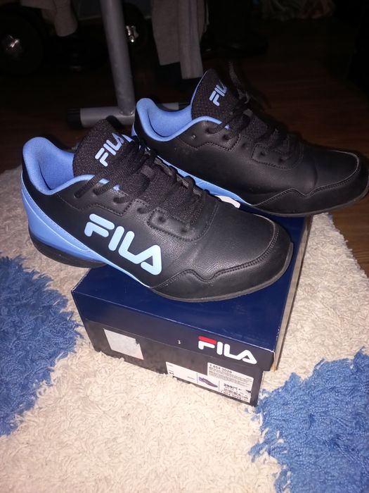 Adidași FILA noi