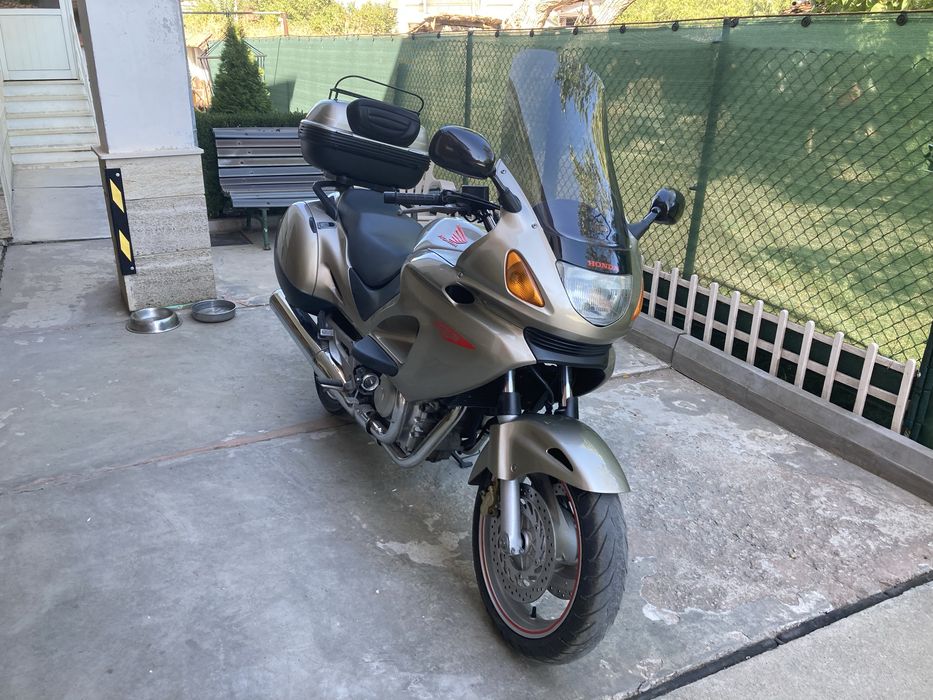 Хонда Дювил 650