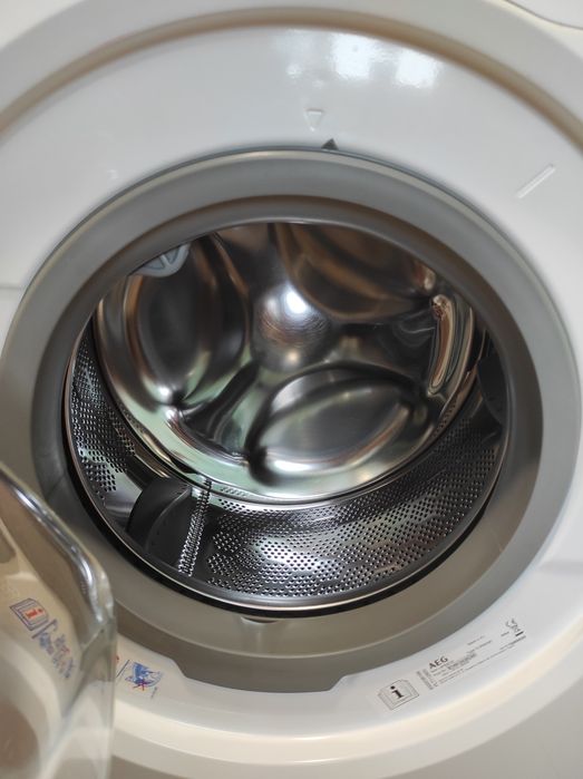 Пералня AEG автоматична