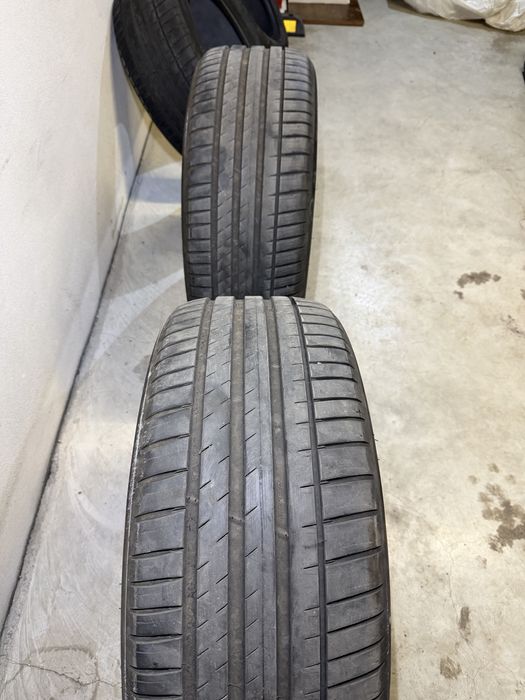 Michelin PS 4 SUV 245/50/19 DOT 0223 и 0523.