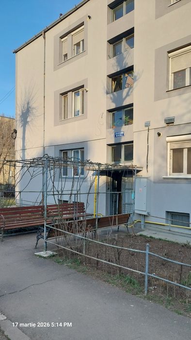 Apartament 2 camere de vânzare