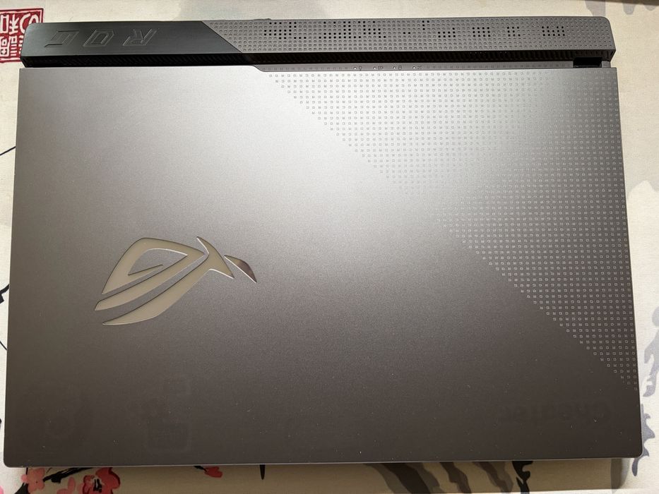 Ноутбук Asus rog strix g15 + наушники