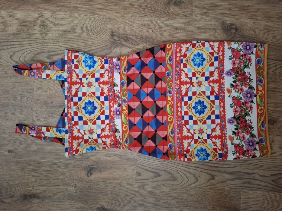 Рокля на марката лалето