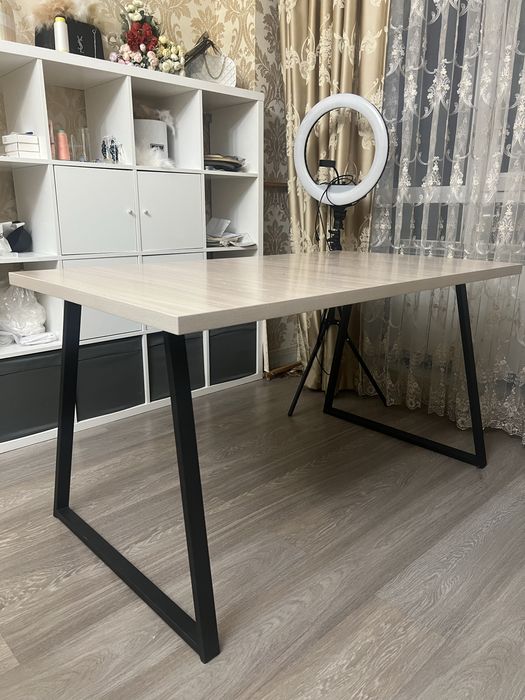 Срочно продам столы