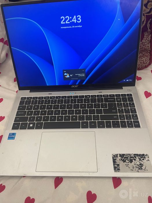 Ноутбук Acer i3-1305U