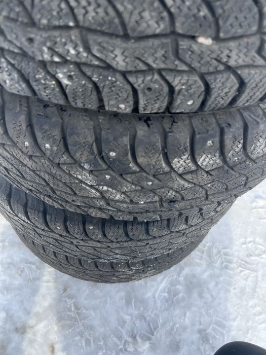 Продам шины в отлично состо.