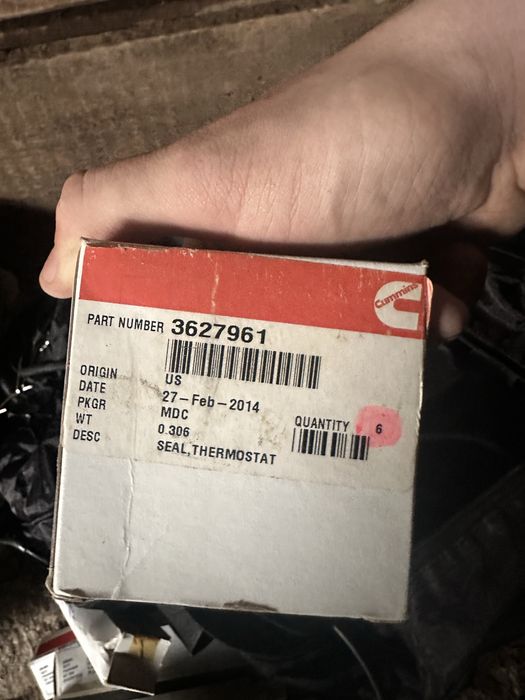 Продам cummins запчасти оригинал