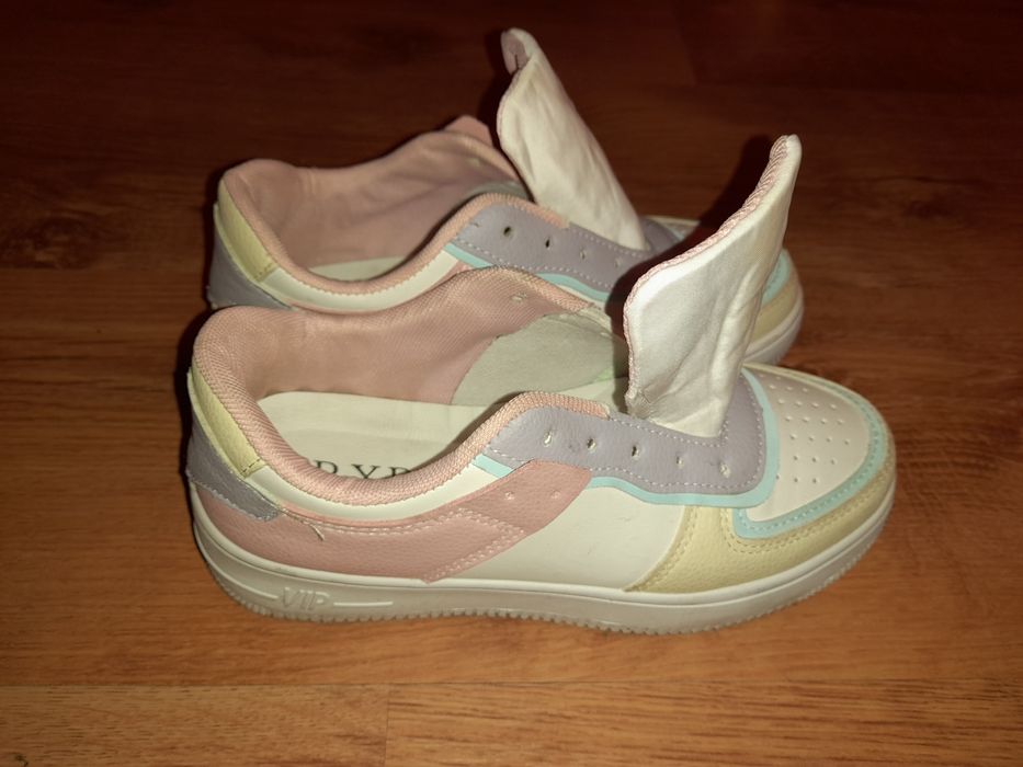 Adidași dama mărimea 37