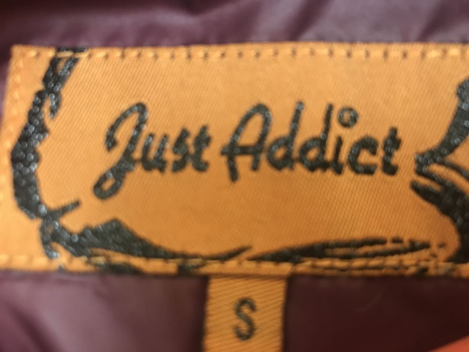 Топло елегантно дамско яке ново S размер