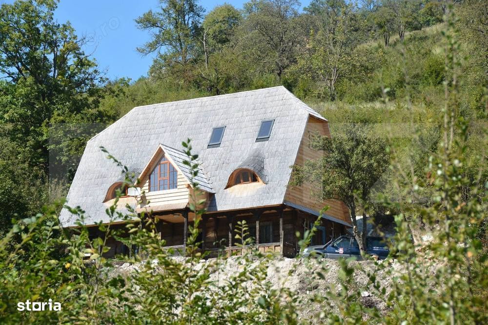 Casa de vacanta zona superba