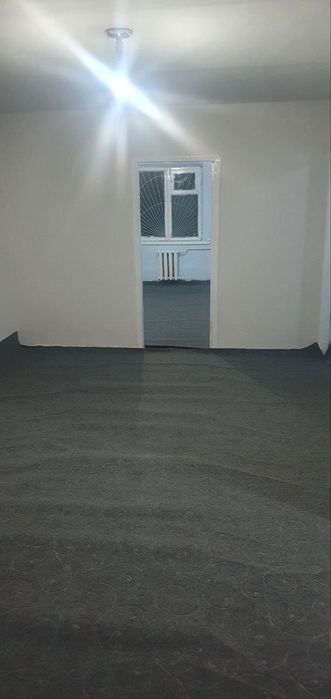 Продаю квартиру Яшнабадский р-он Джаркурганская 2-ком 1-этаж 2-этажном