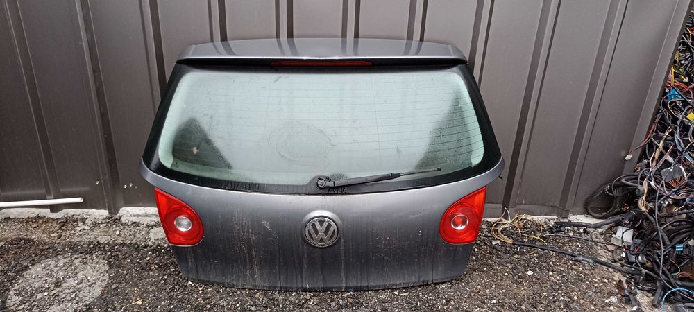 Haion Volkswagen Golf 5 Coupe