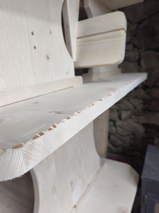 Баварски маси и пейки