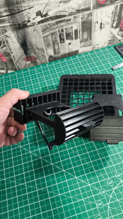 Подстаканник в дефлекторы BMW E30