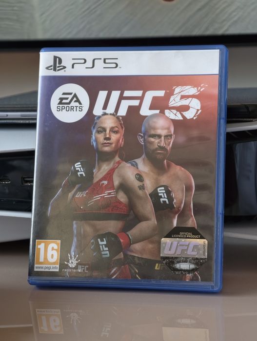 UFC 5.  Игра на PS5/PS4