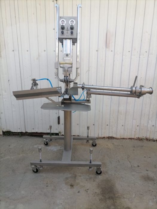 Колбасное оборудования Напольный клипсатор Компа