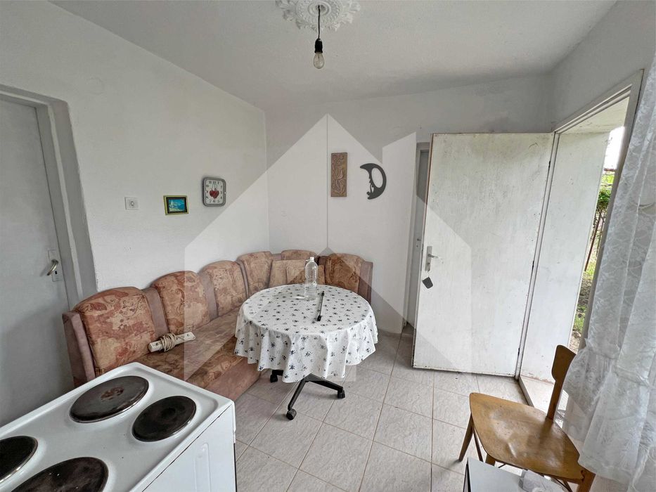 Продава се Къща в с. Зайчино ореше, Област Шумен - 61 кв.м за 318 €/кв.м - Снимка #4