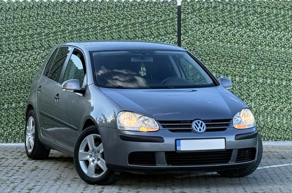 VOLKSWAGEN Golf 2006