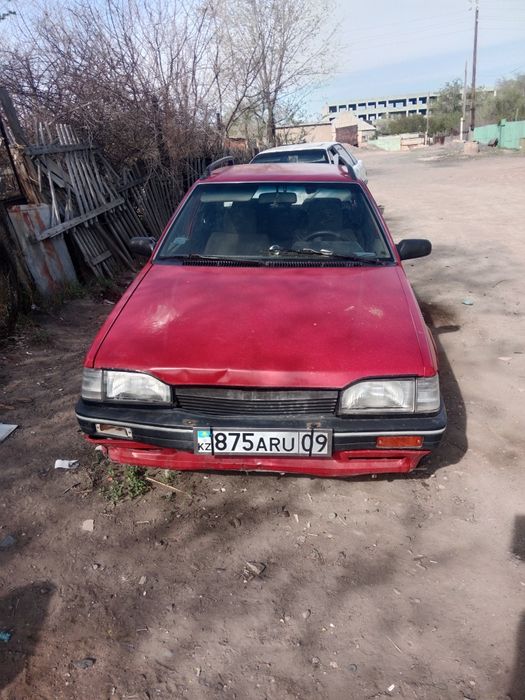 Срочно продам Мазда 323