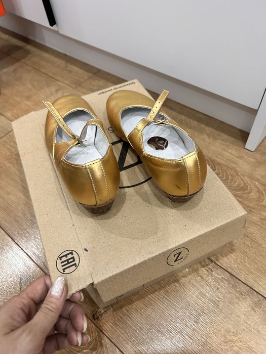 Танцевальный туфли 32р