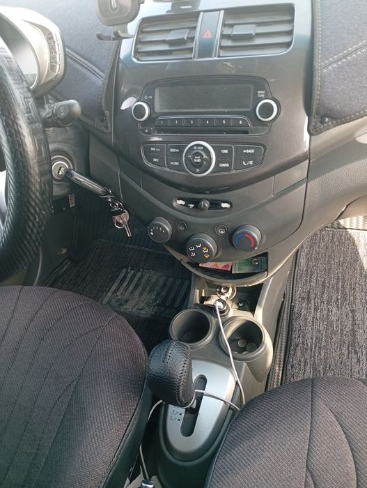 Спарк равно 4 позиция