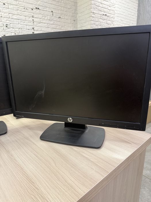 Продам мониторы 17 размер