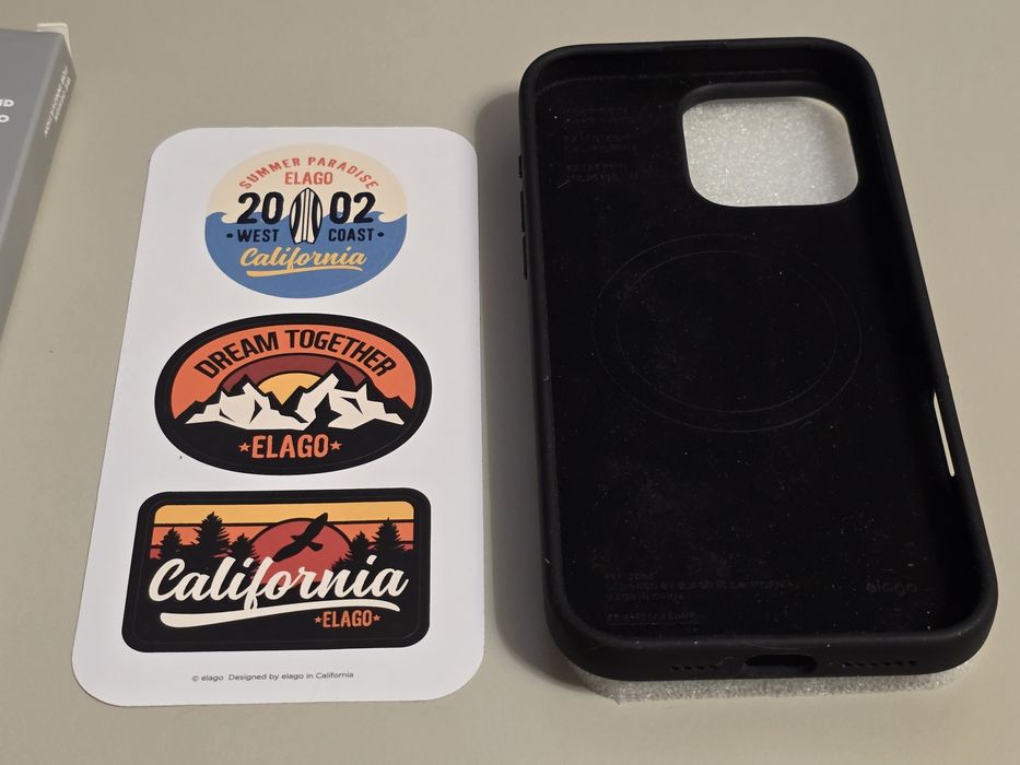 Husa iPhone 16 pro max - Elago Black