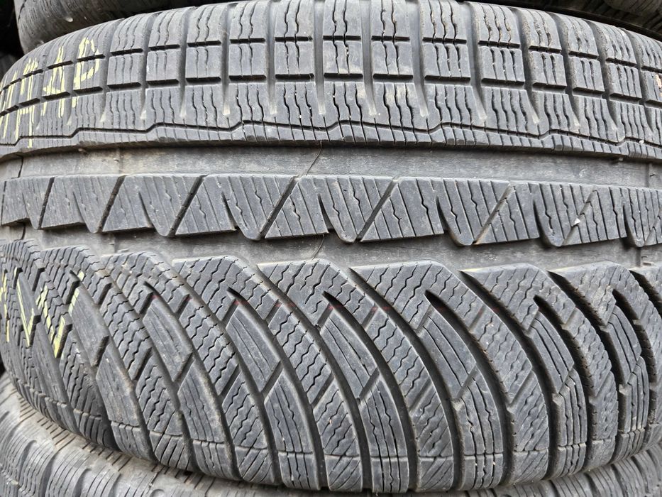 4бр Зимни гуми 255 40 19 - Michelin