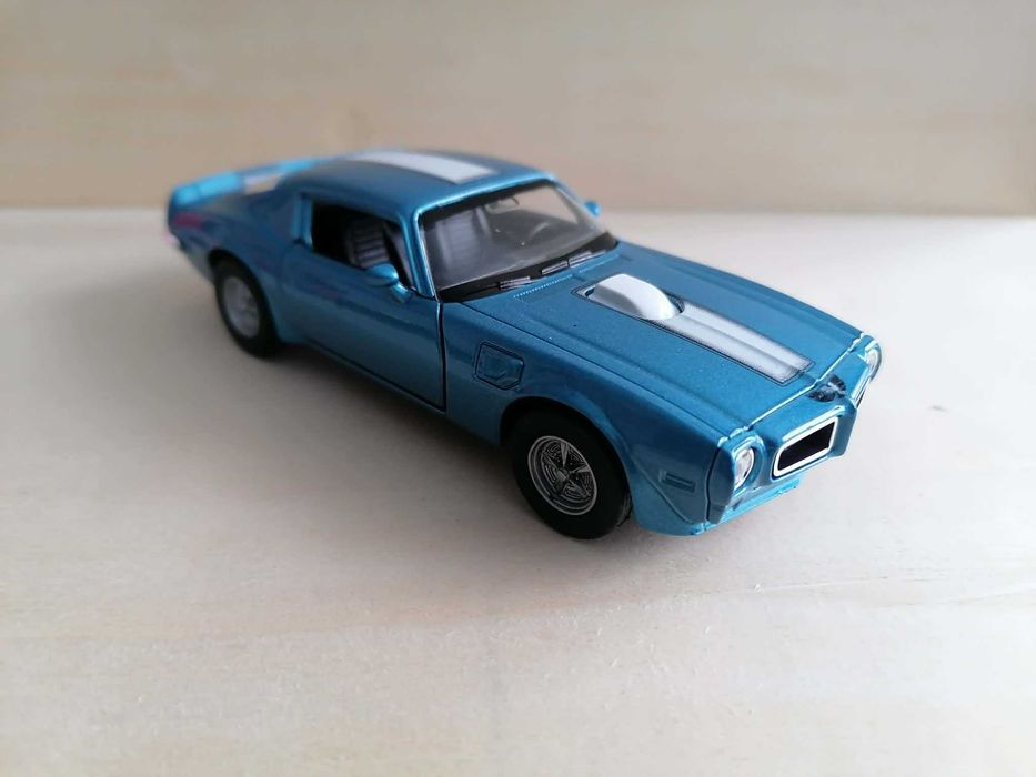 Понтиак Фаербърд ТрансАм '72г. в мащаб 1:34 .