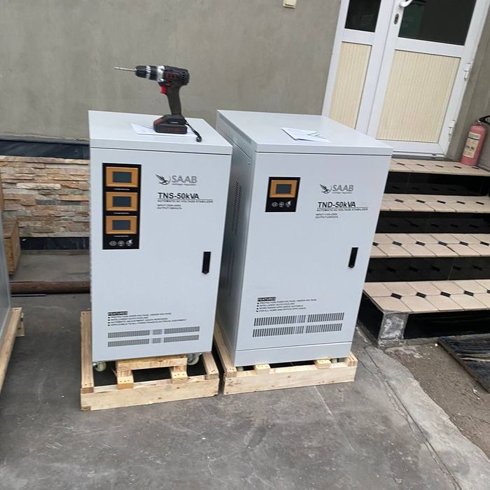 Стабилизатор напряжения латерный  SAAB 30 KVA