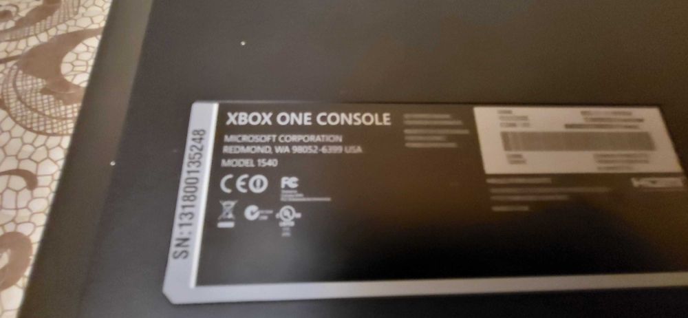 XBOX ONE Consola fuctionala+maneta model 1540