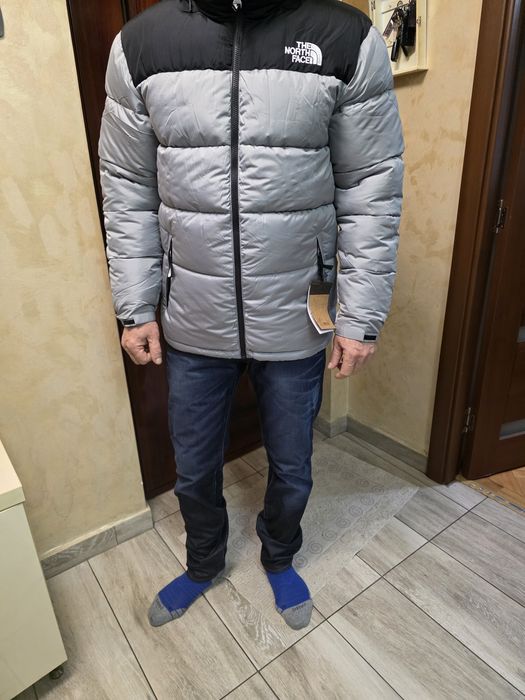 Geci puffer North face noi cu eticheta, model 700