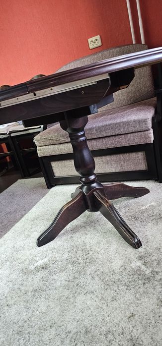 Разтегателна трапезна маса