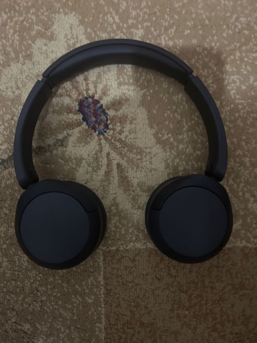 Наушники SONY.