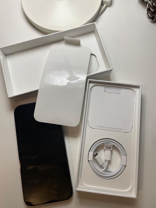 Продам Айфон 14 Pro Max в идеальном состоянии