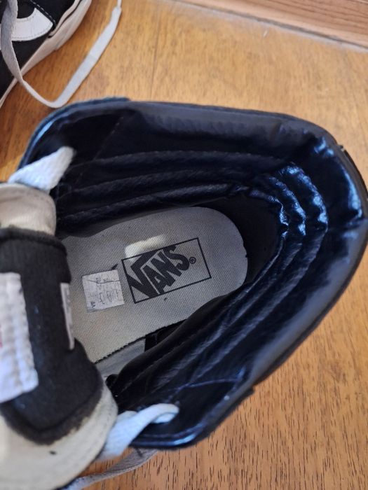 Vans Sk8-Hi negri – mărimea 40