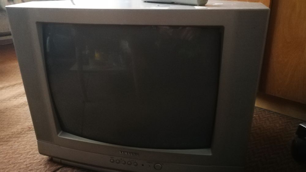 Телевизор самсунг