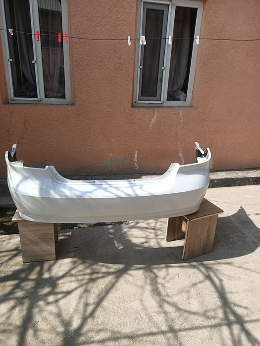 Задний бампер равон р3