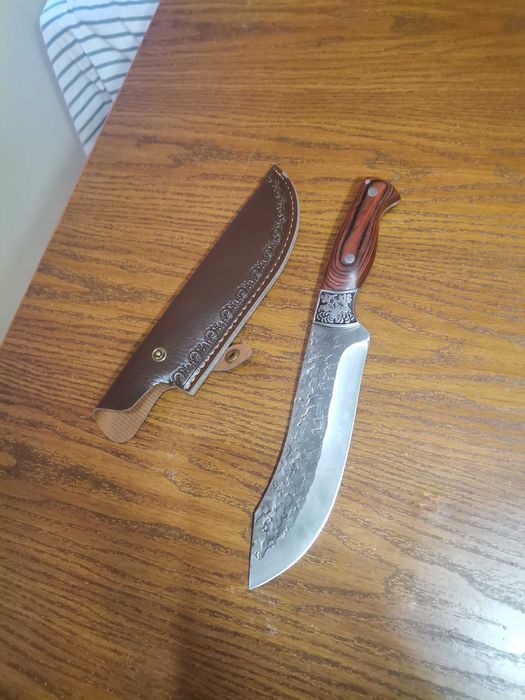 професионален нож за суши и ножове с кожени калъфи